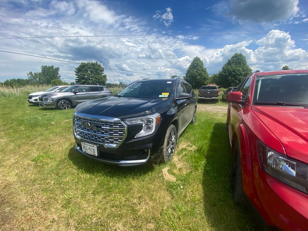 2023 GMC Terrain — photo 3