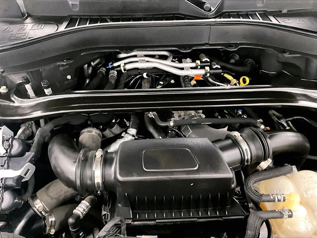 2021 Ford Explorer — photo 34