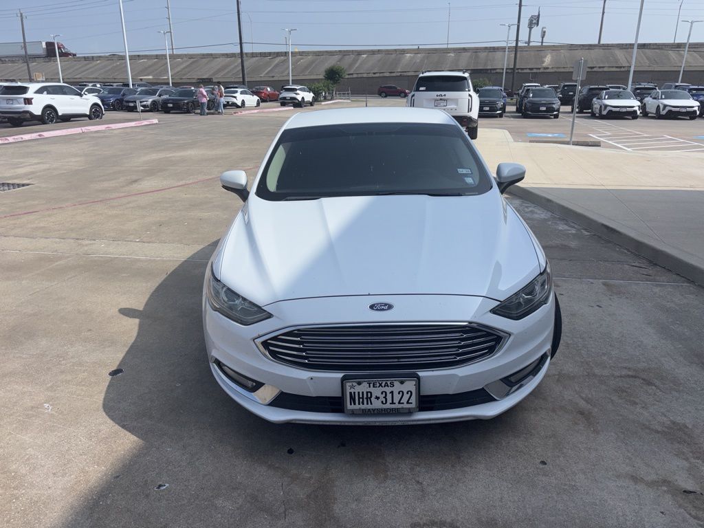2018 Ford Fusion SE White at DeMontrond Gulf Freeway