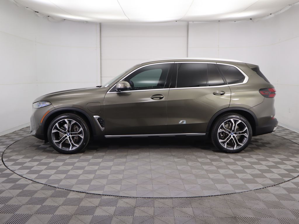 Thumbnail: 2024 BMW X5 - 8