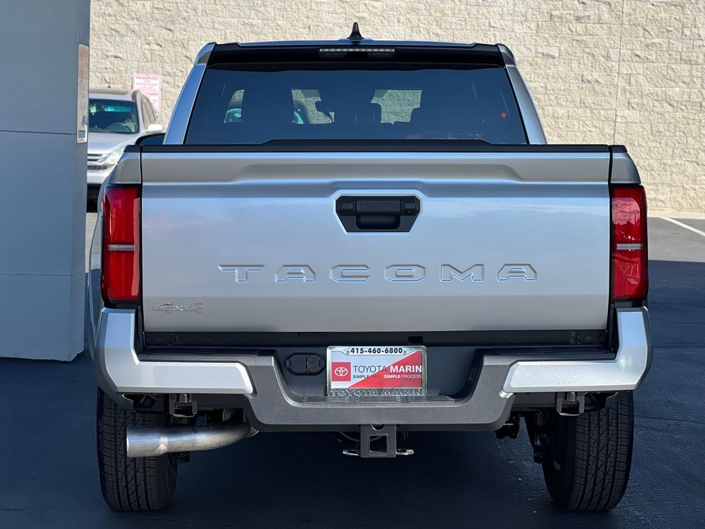 2025 Toyota Tacoma SR5 Double Cab photo 9