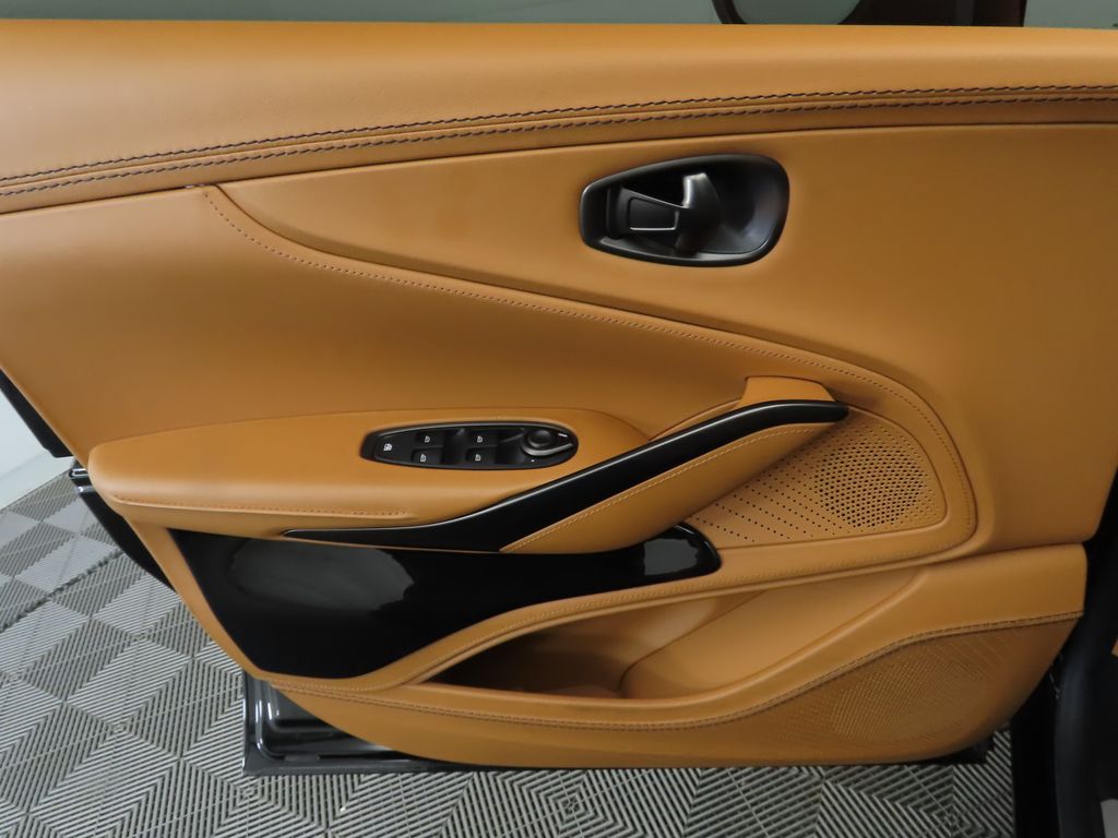 Thumbnail: 2021 Aston Martin DBX - 25