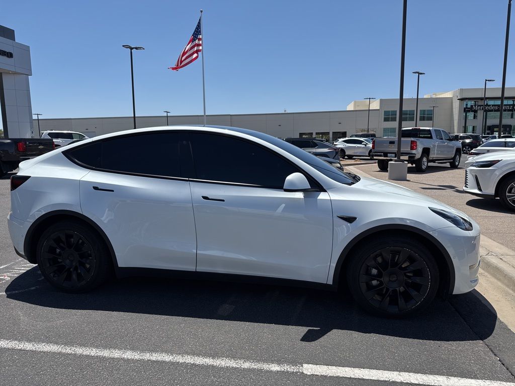 2022 Tesla Model Y Long Range 2