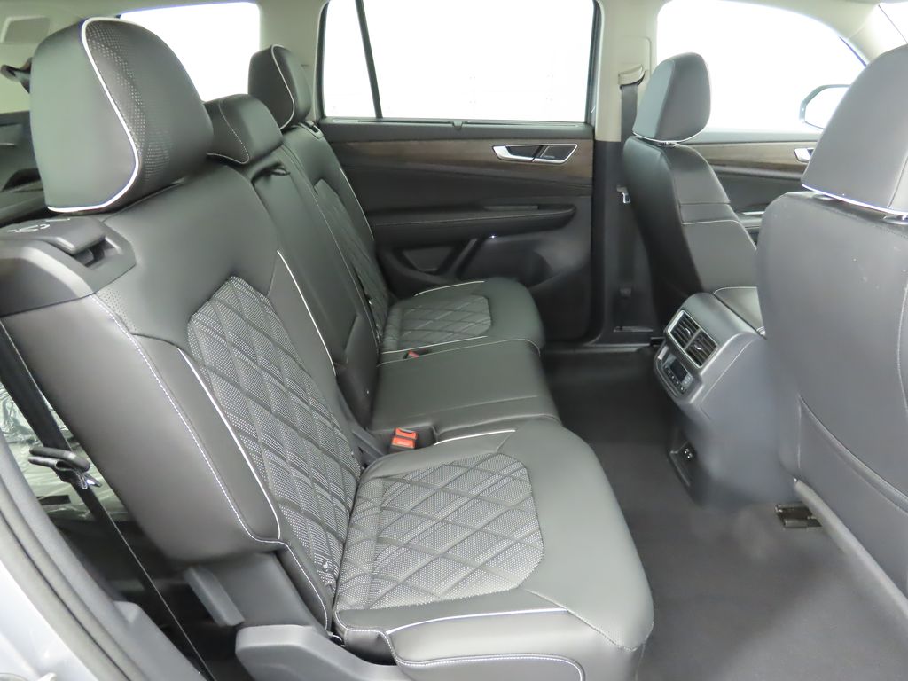 Thumbnail: 2025 Volkswagen Atlas - 22