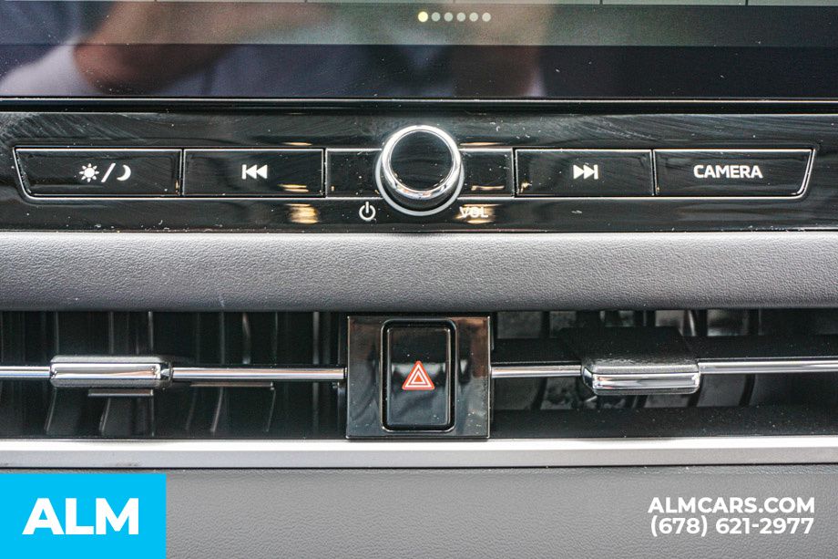 2025 Mitsubishi Outlander SE - Photo 43