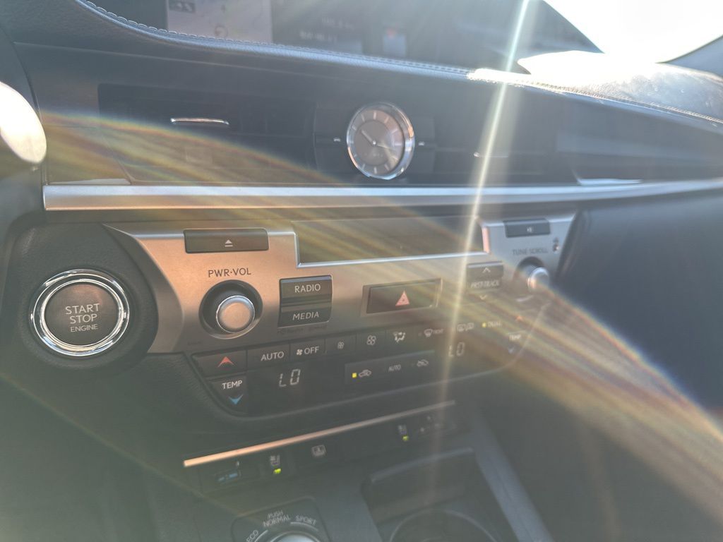 Used Car 2013 Lexus Es  350 For Sale Under $10,000 In Austin, Texas