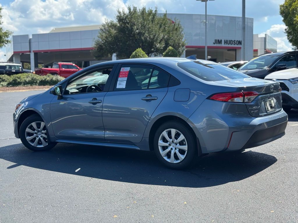2026 Toyota Corolla LE photo 7