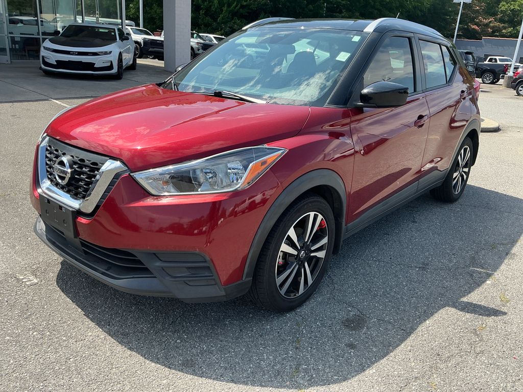 Cayenne Red/Super Black 2020 Nissan Kicks SV FWD SUV / Crossover Front-Wheel Drive Continuously Variable Transmission