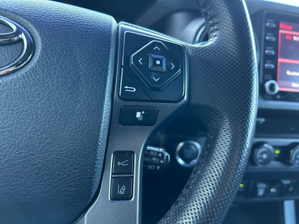 Thumbnail: 2020 Toyota Tacoma - 18