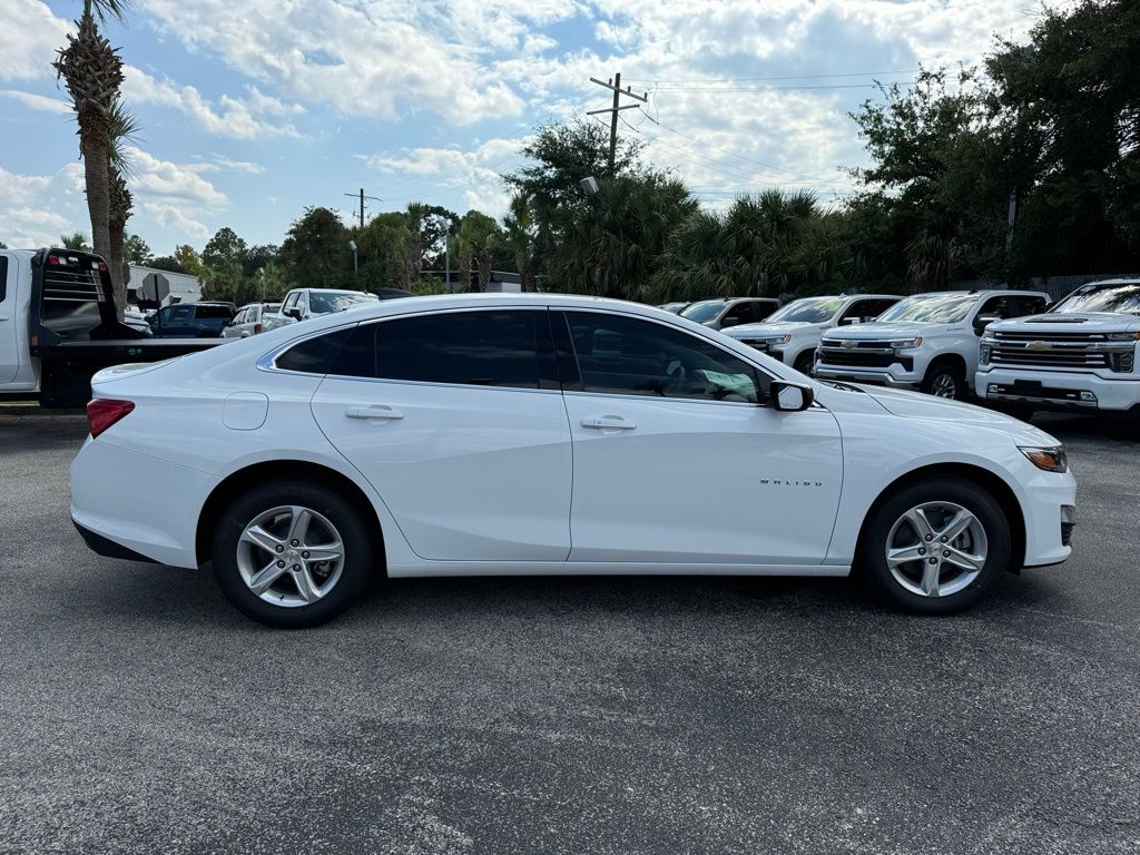 2025 Chevrolet Malibu LS 10