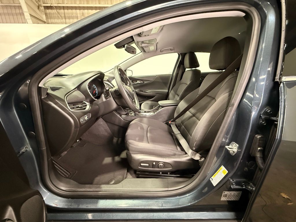 2020 Chevrolet Malibu LS