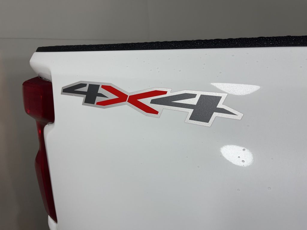 Thumbnail: 2026 Chevrolet Silverado 2500 - 18