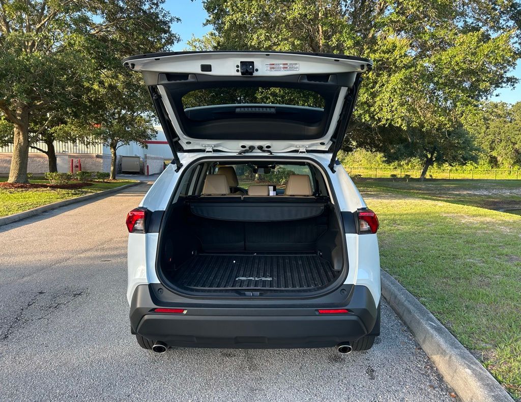 Thumbnail: 2025 Toyota RAV4 - 11