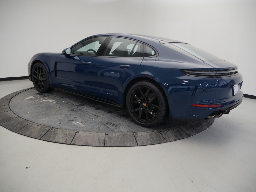 Thumbnail: 2026 Porsche Panamera - 3