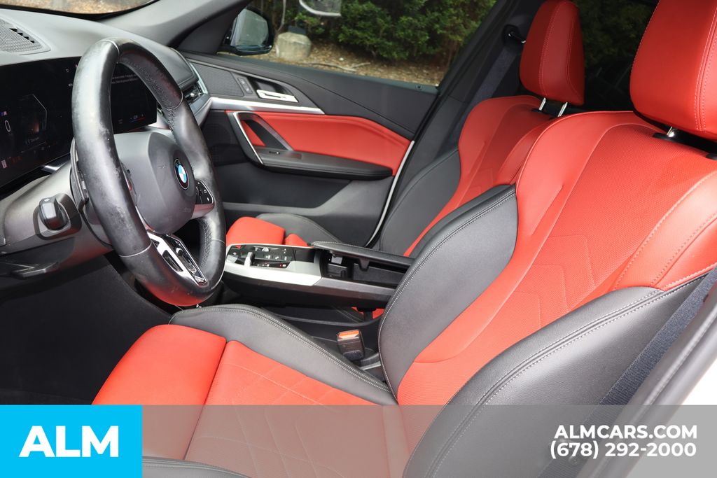 Used 2023 White BMW xDrive28i image 16