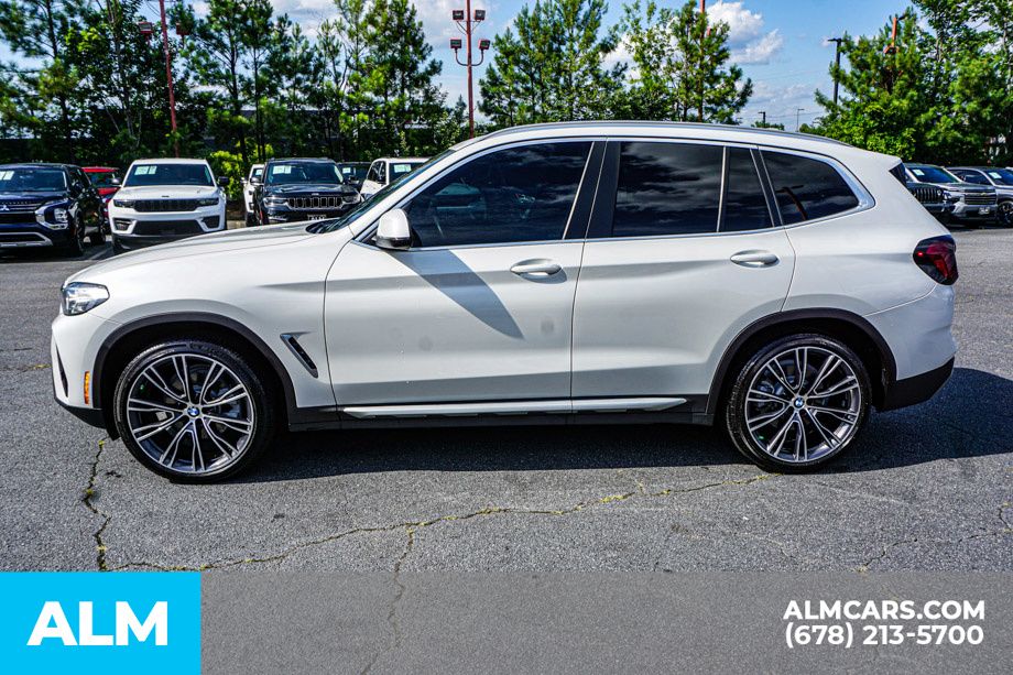 Used 2022 White BMW xDrive30i image 7
