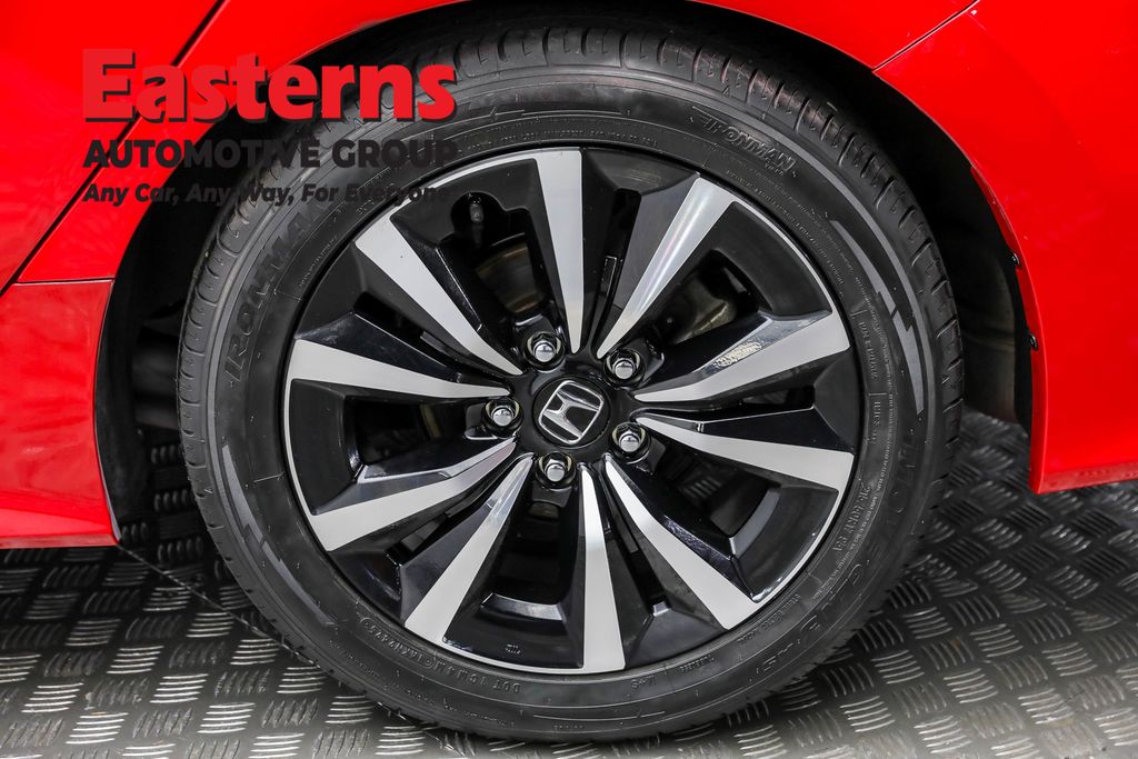 Used 2022 Red Honda EX image 8