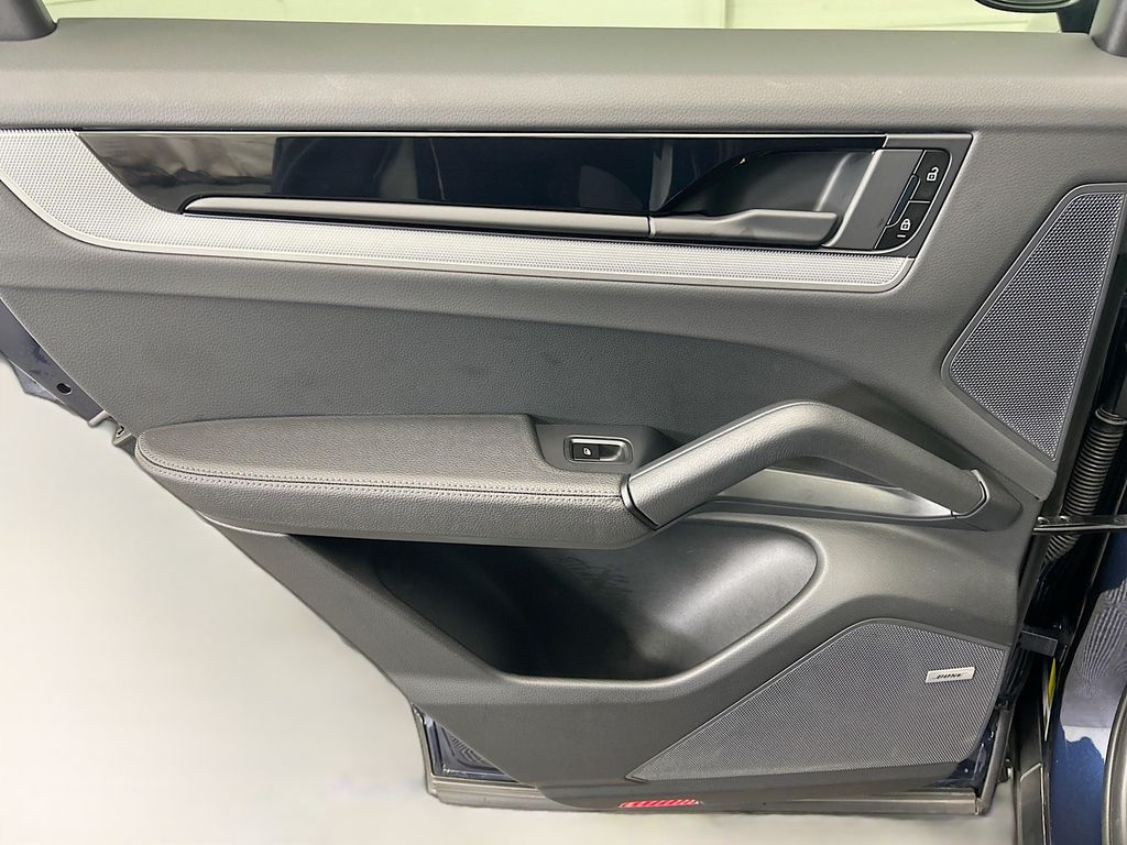 Thumbnail: 2024 Porsche  - 27