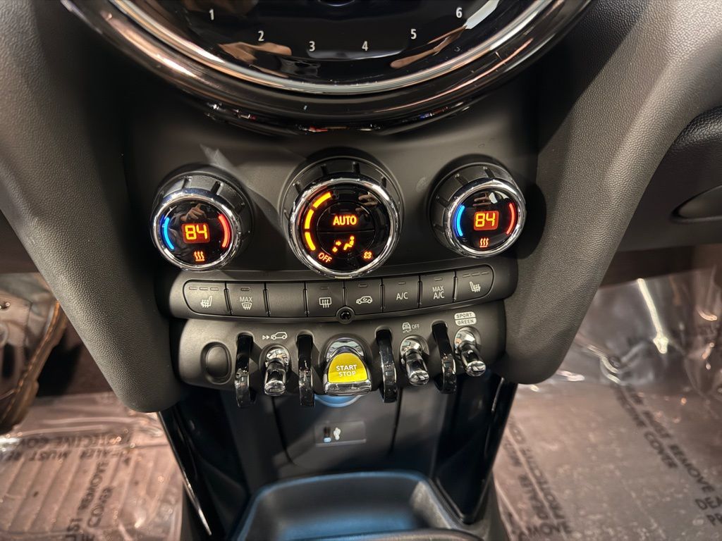 Thumbnail: 2024 MINI Cooper - 18