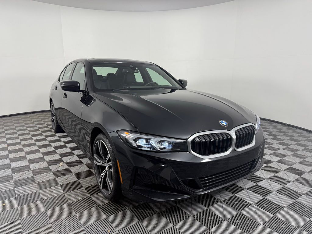 Thumbnail: 2023 BMW 3 Series - 3