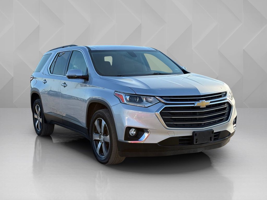2019 Chevrolet Traverse 3LT Silver at North Houston Mitsubishi