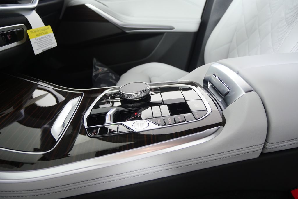 Thumbnail: 2026 BMW X5 - 22