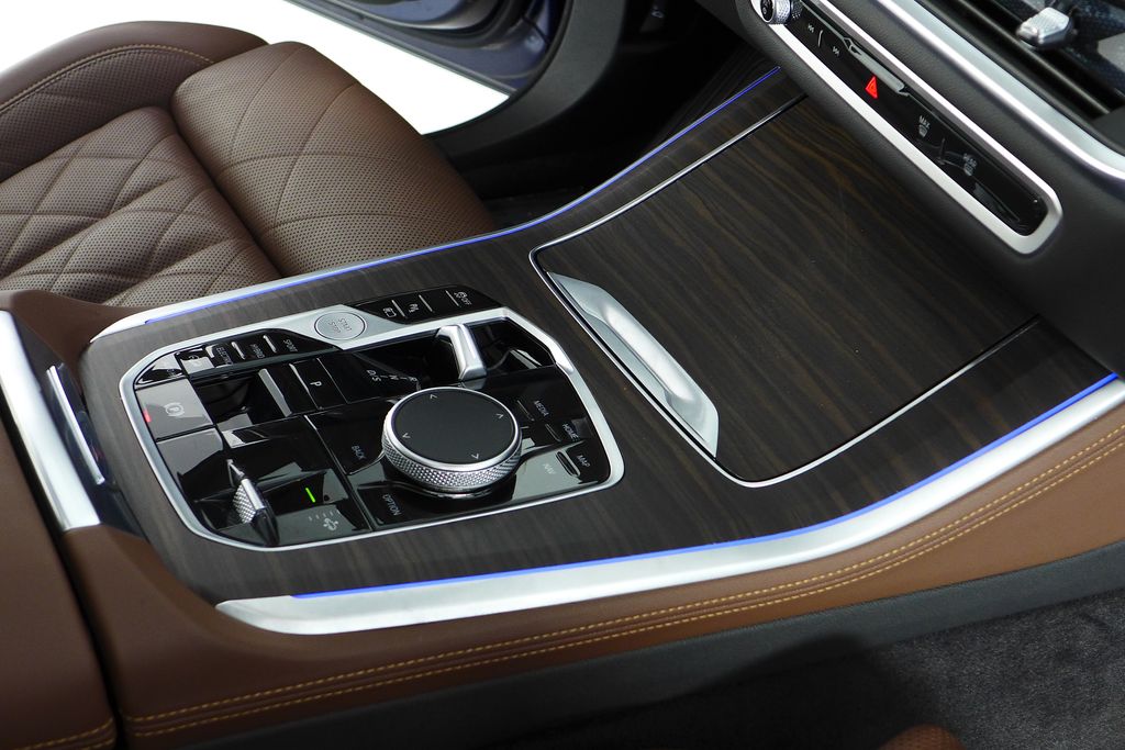 Thumbnail: 2024 BMW X5 - 15