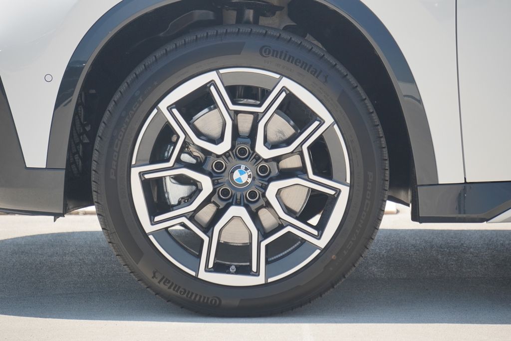 Thumbnail: 2025 BMW X1 - 5