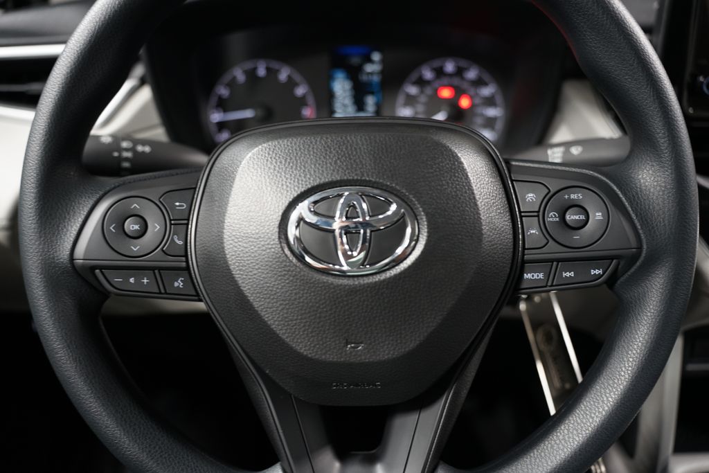 Thumbnail: 2025 Toyota Corolla Cross - 12