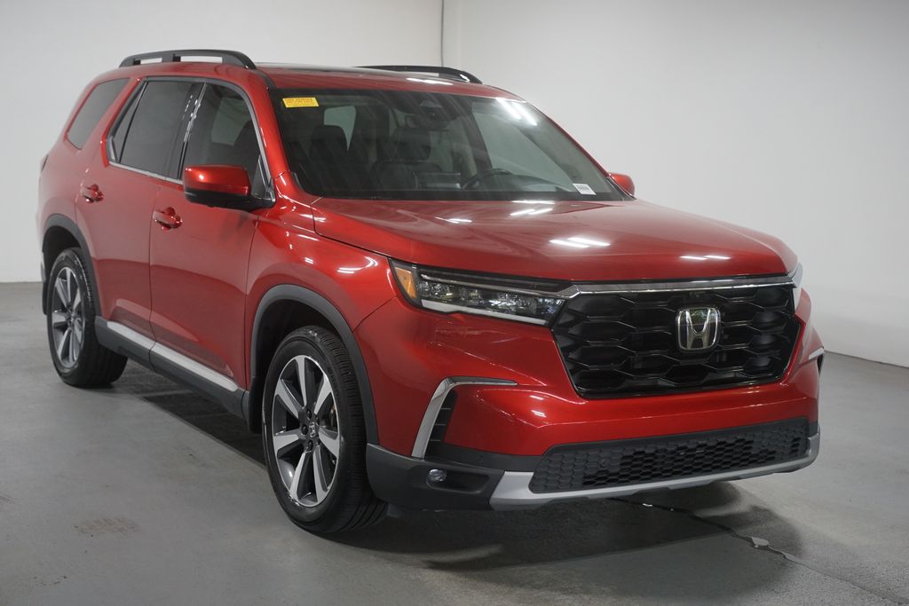 Thumbnail: 2023 Honda Pilot - 3