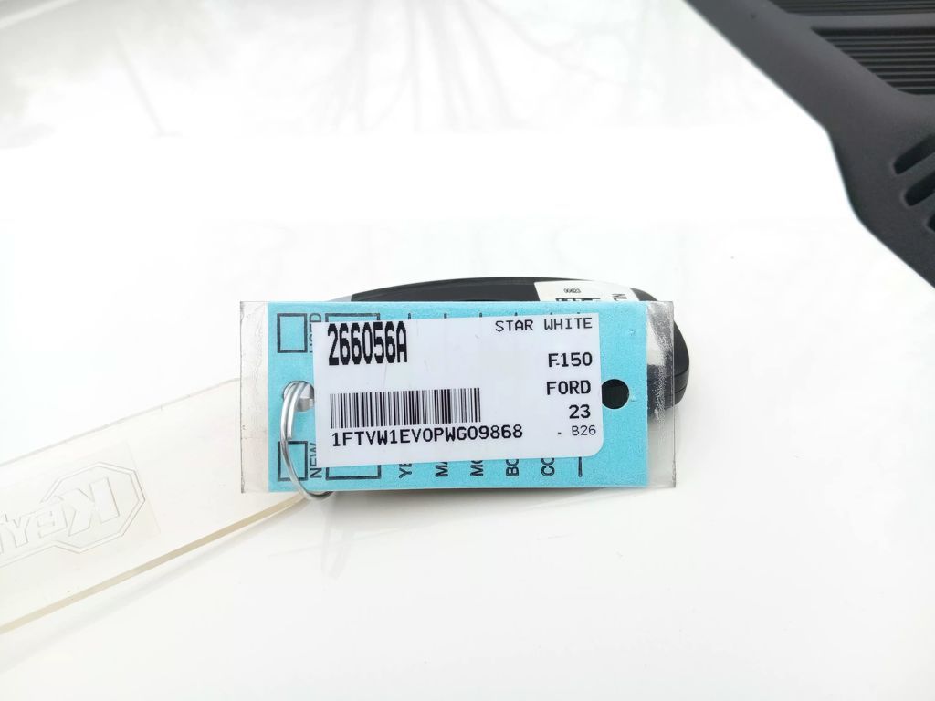 2023 Ford F-150 Lightning LARIAT