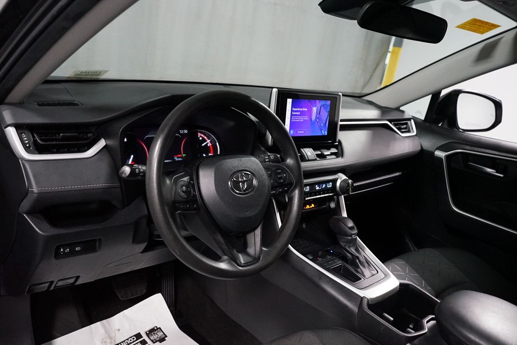 Thumbnail: 2024 Toyota RAV4 - 11