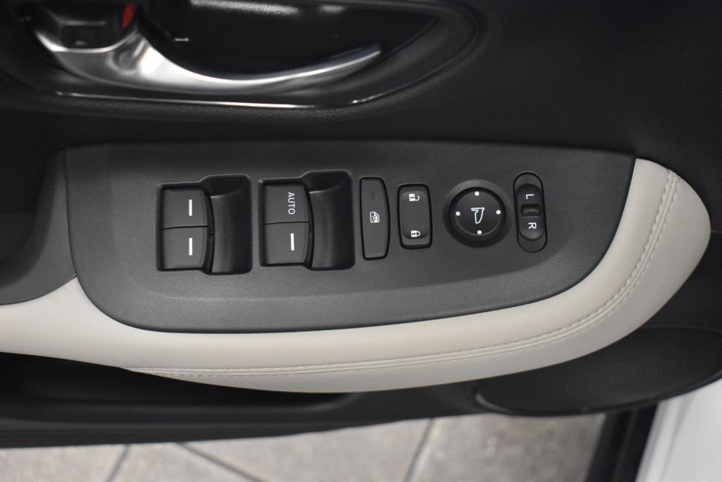 Thumbnail: 2026 Honda HR-V - 9