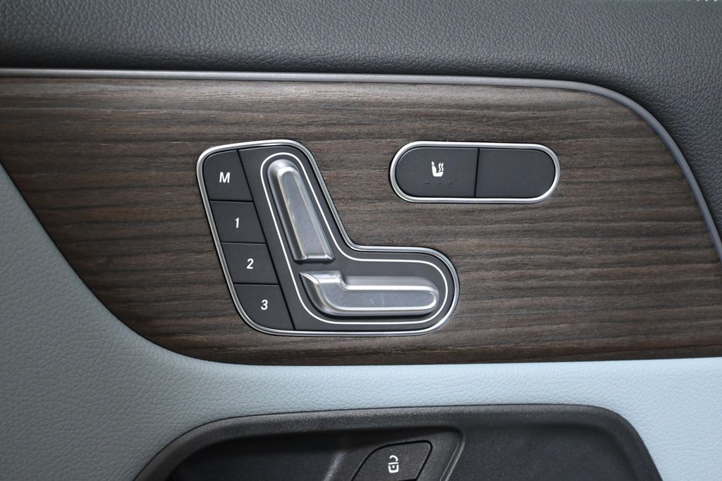 Thumbnail: 2026 Mercedes-Benz GLA - 24