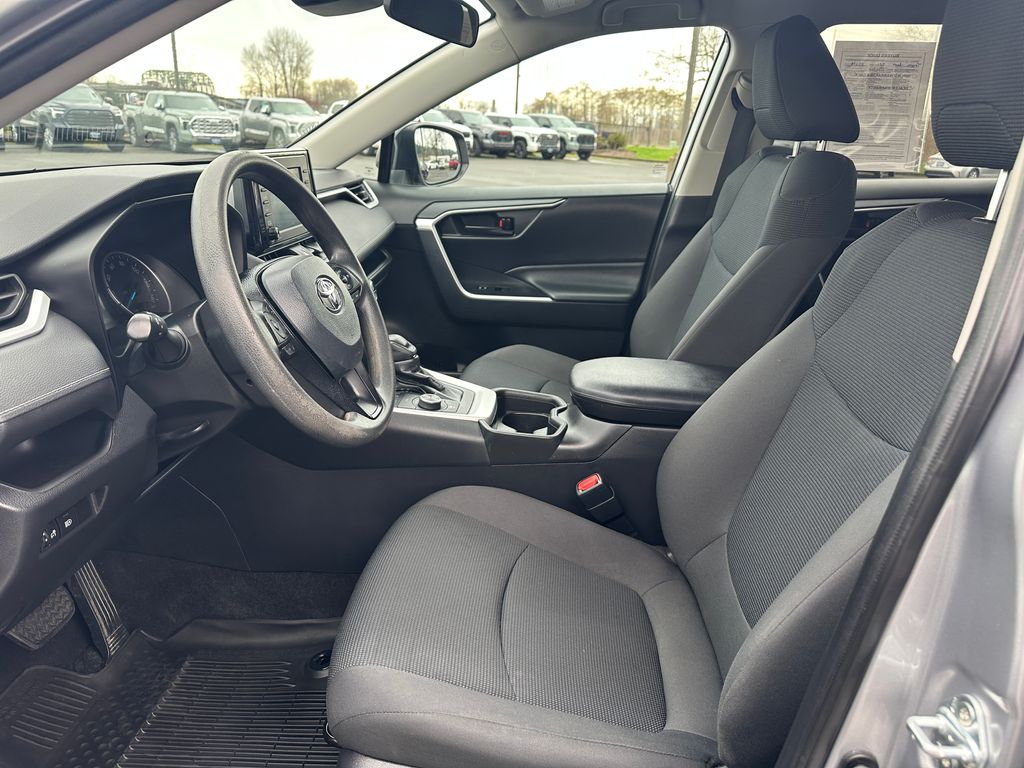 2021 Toyota RAV4 Hybrid LE