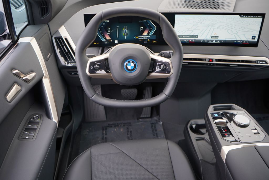 2025 BMW iX xDrive50 15