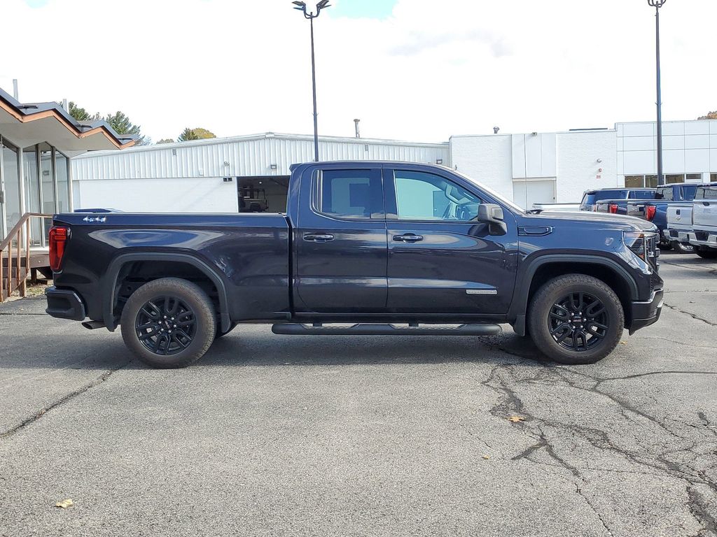 2023 GMC Sierra 1500 Elevation 8