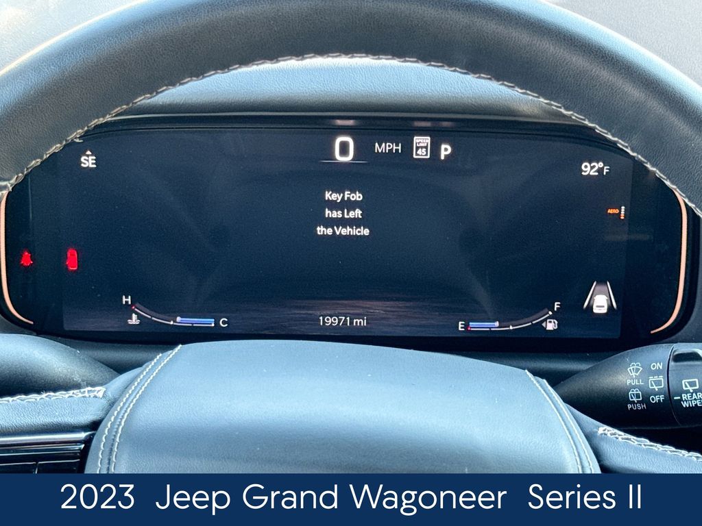 2023 Jeep Grand Wagoneer II photo 2