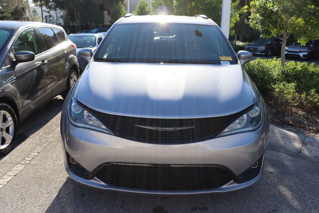 2019 Chrysler Pacifica Touring L 5