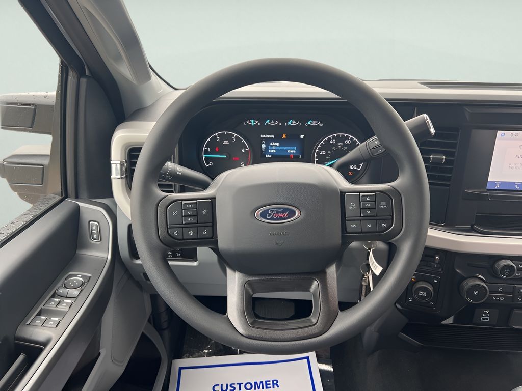 2025 Ford F-350SD