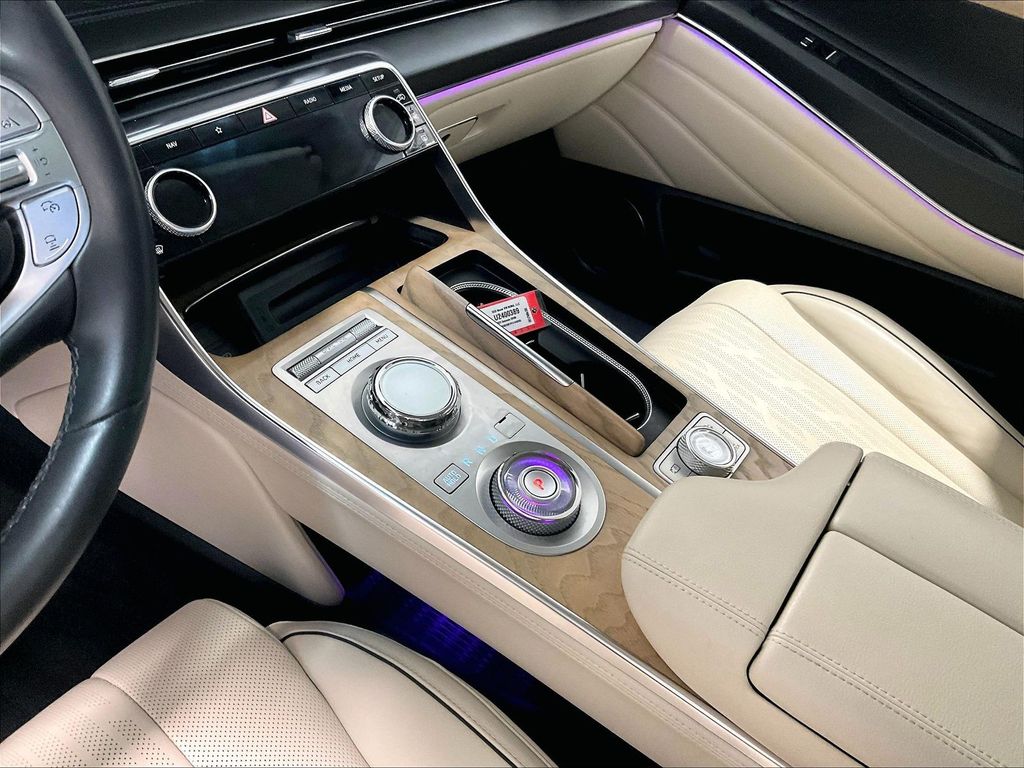 2023 Genesis GV80 — photo 20