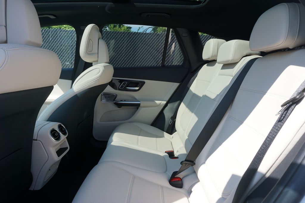 Thumbnail: 2026 Mercedes-Benz GLC - 13