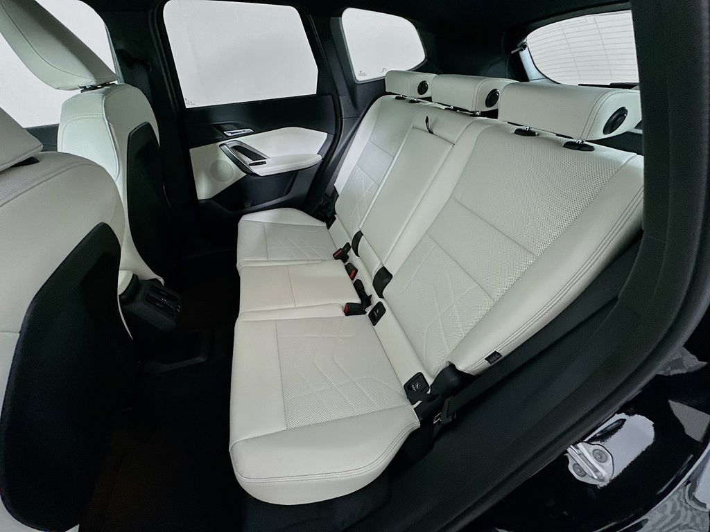 Thumbnail: 2026 BMW X1 - 17