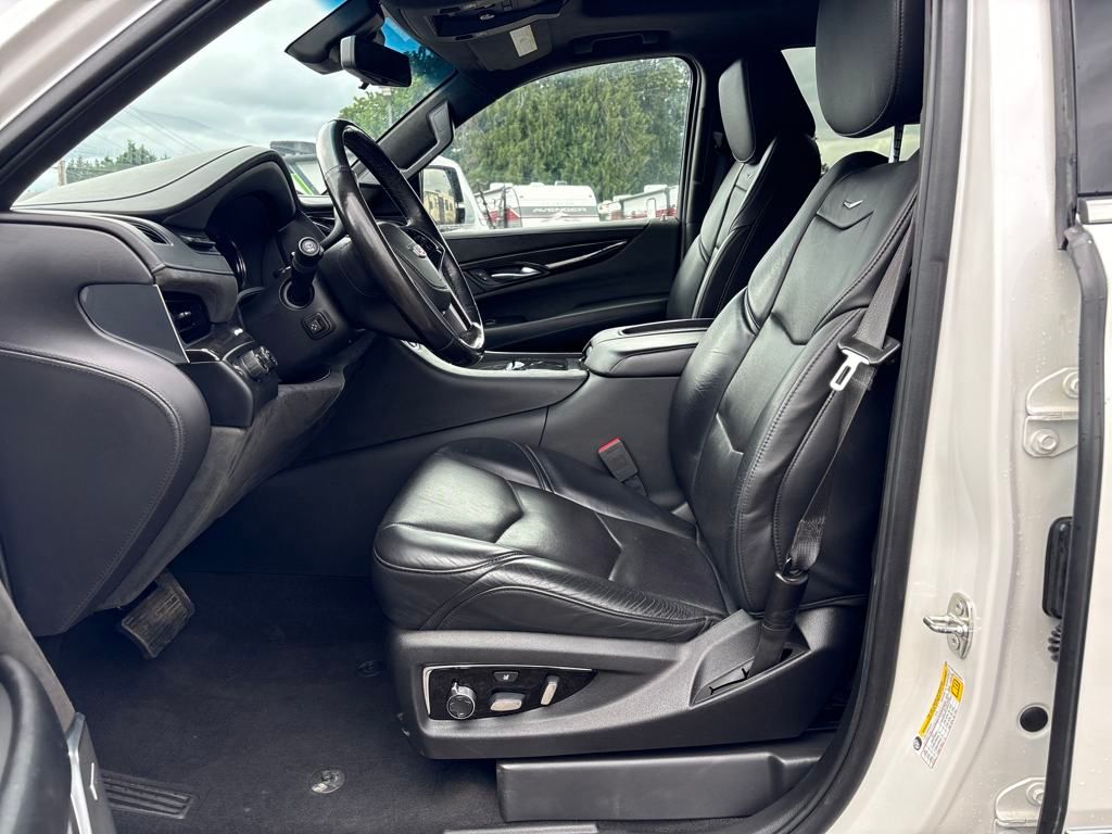 2019 Crystal White Tricoat Cadillac Escalade Platinum Edition 4X4 SUV