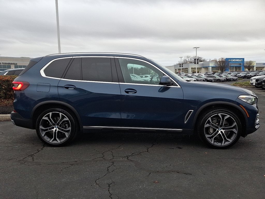 Thumbnail: 2023 BMW X5 - 7