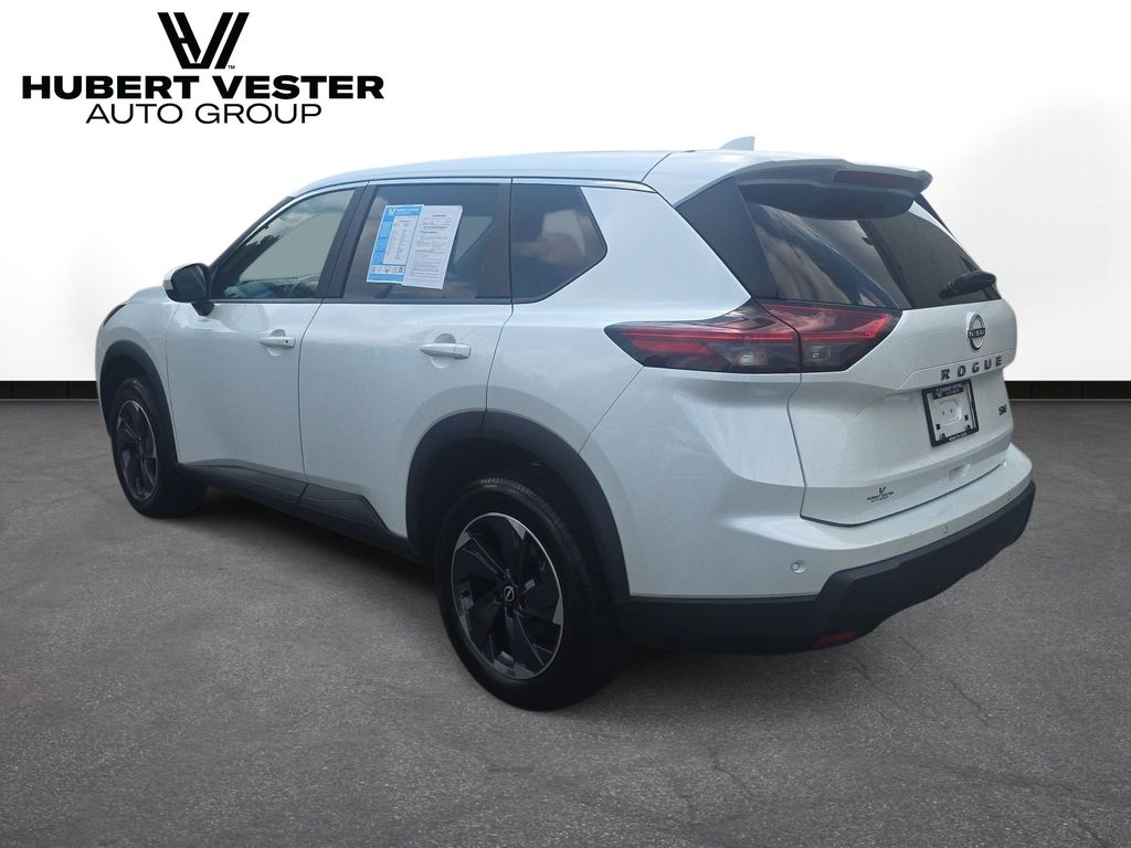 Used 2024 Nissan Rogue SUV