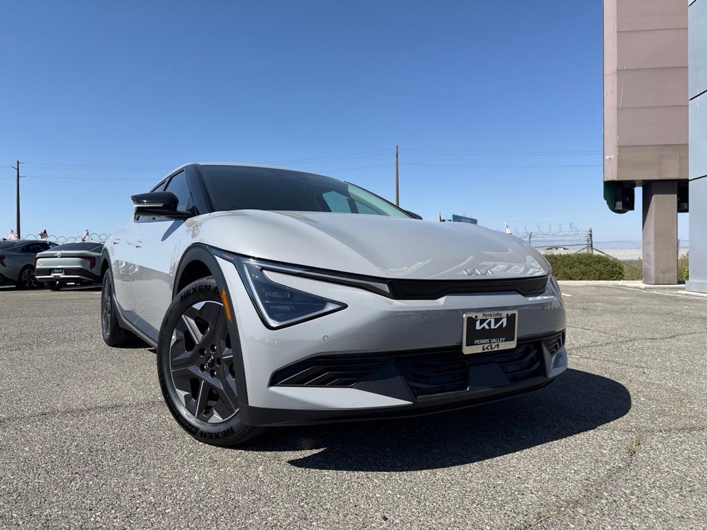 2026 Kia EV6 Light