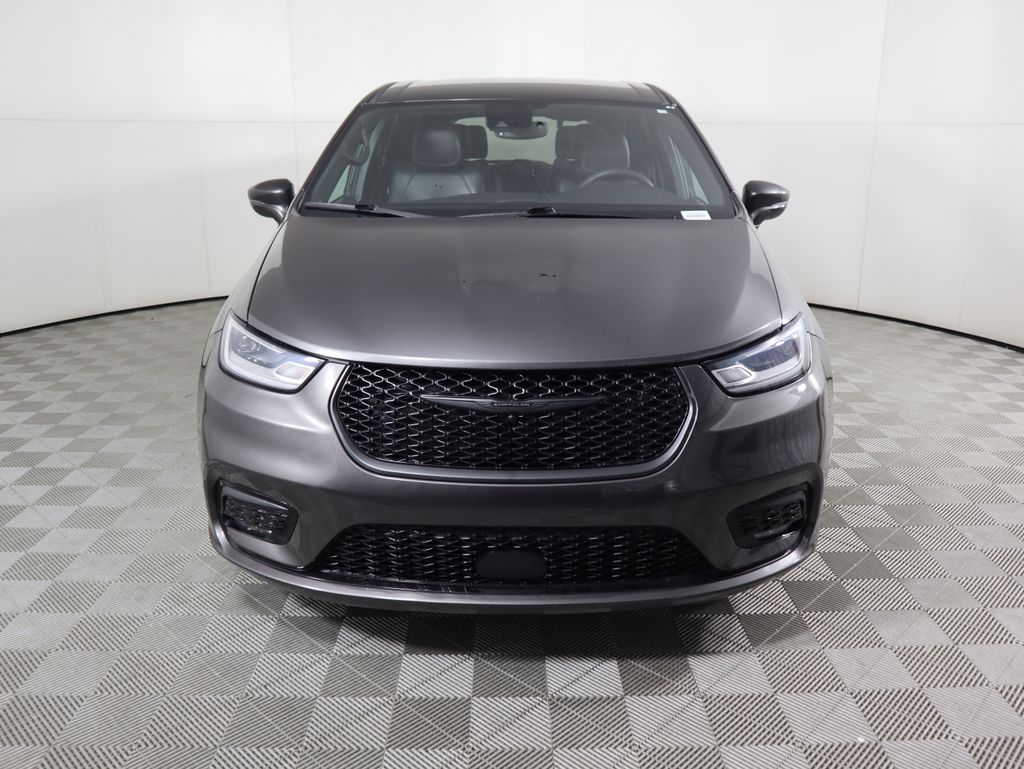 Thumbnail: 2022 Chrysler Pacifica - 2