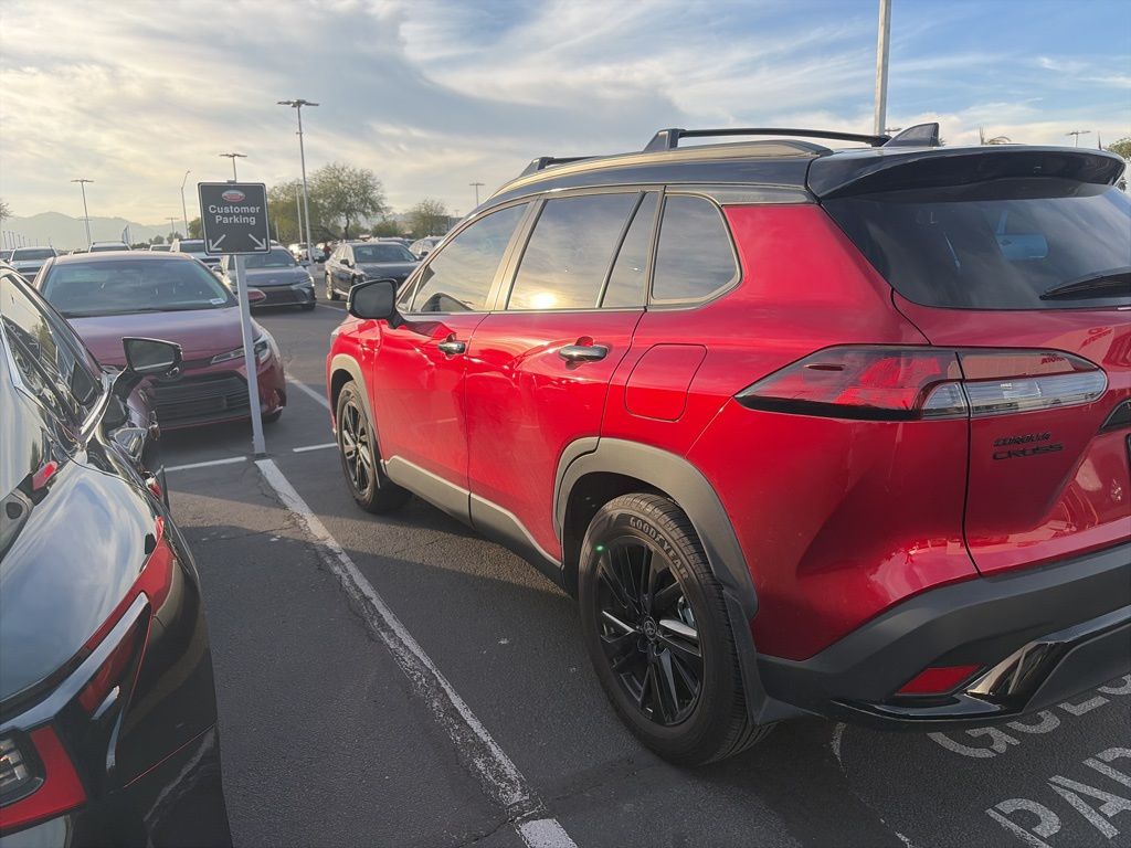 Thumbnail: 2025 Toyota Corolla Cross - 4