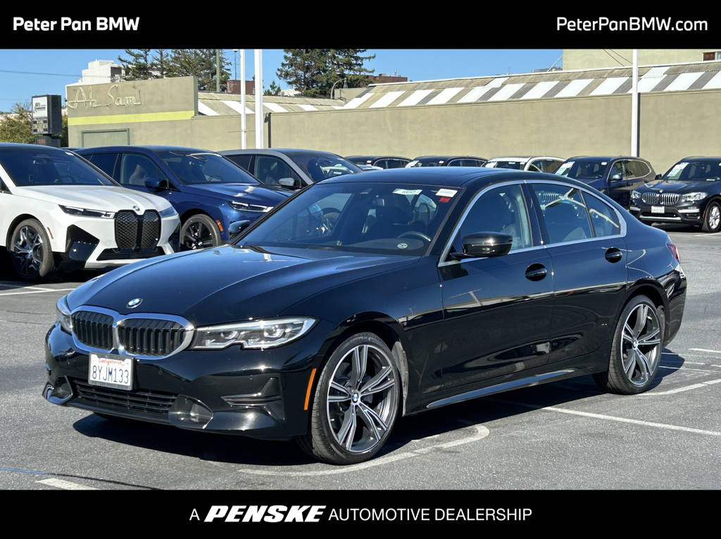 2021 BMW 3 Series 330i Hero Image